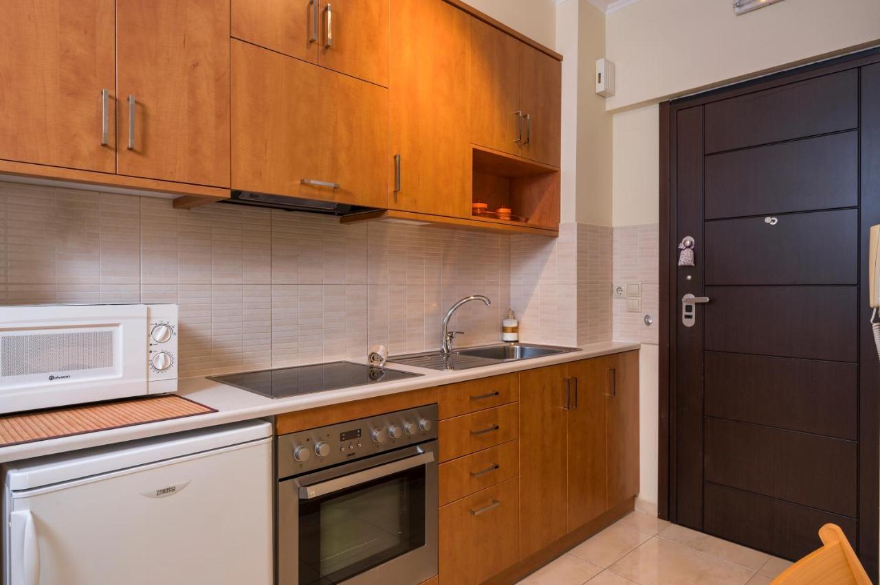 Luxury Coastal Retreat, Mountain View Balcony With Palm Trees & Parking Apartman Hriszí Aktí Haniá Kültér fotó