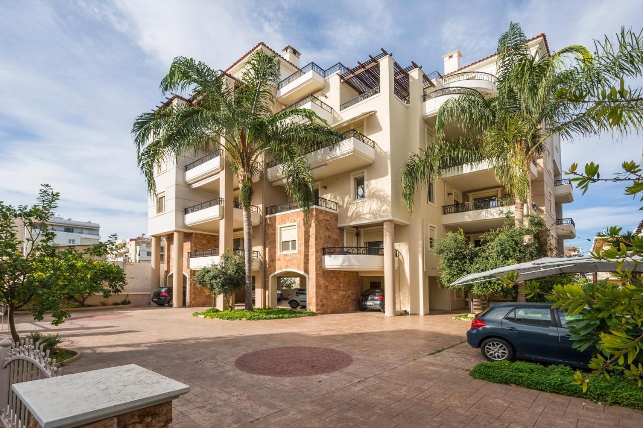 Luxury Coastal Retreat, Mountain View Balcony With Palm Trees & Parking Apartman Hriszí Aktí Haniá Kültér fotó